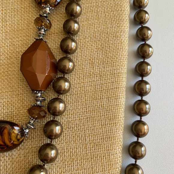 Curated set of 3 warm tone necklaces. Mix and match. - Picture 5 of 7